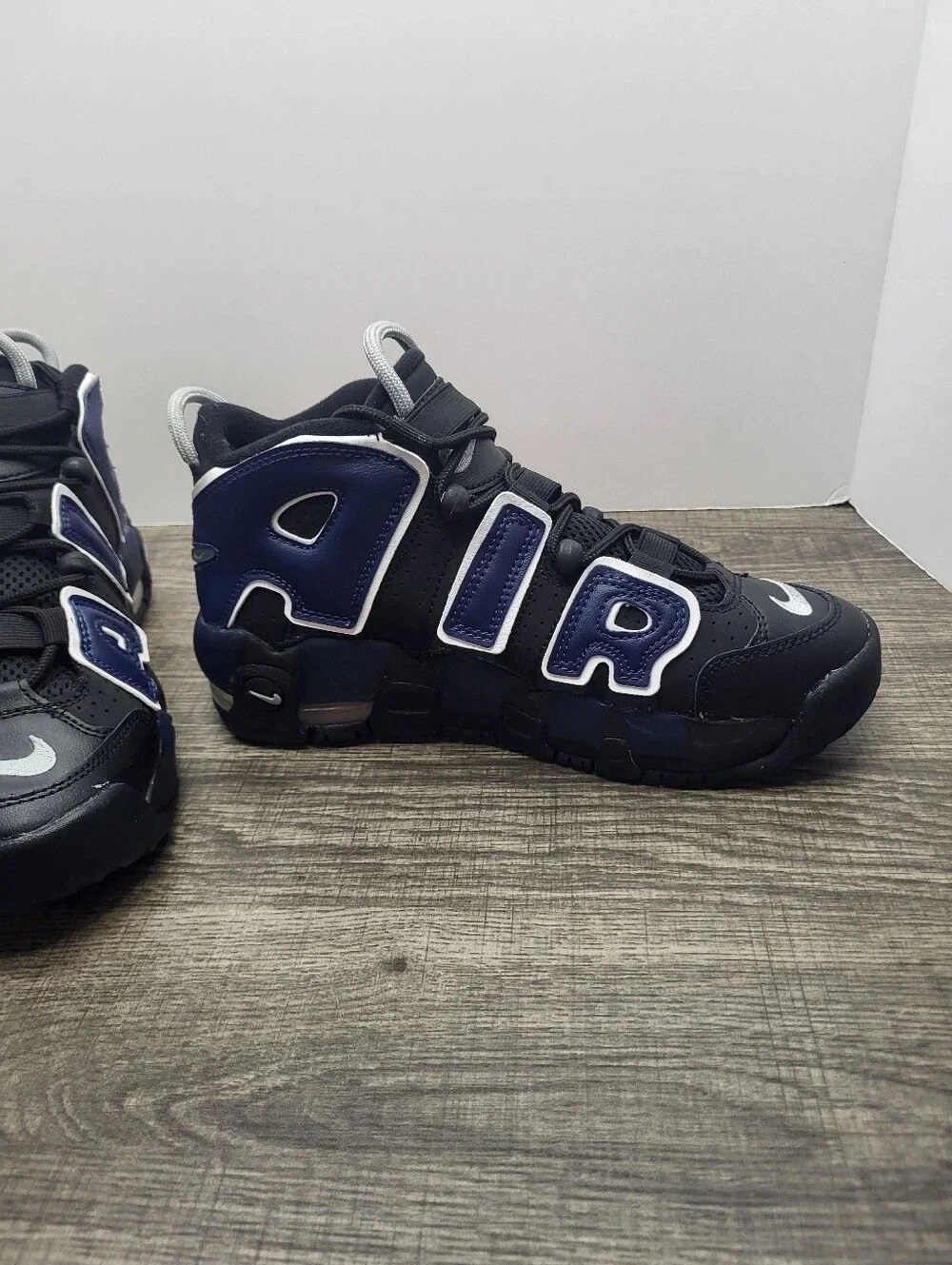 Nike Air More Uptempo Boys Sneakers Black Red Blue DM0017-001 Size 5Y